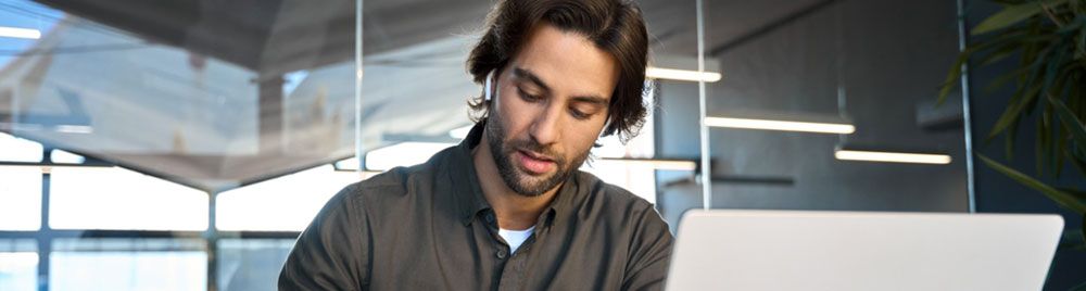 Self-Paced Online HR Certificate Programs Reviewed